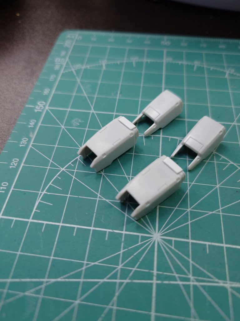 太もものディテールを変更、でっかい台形モールドを除去し自分好みに。他にもいじってますがここまでとします。最後まで観ていただきありがとうございました!