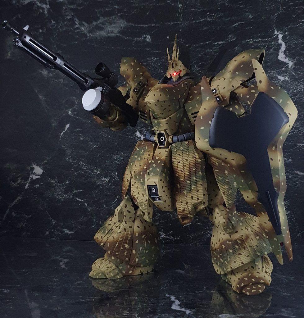 エポキシパテのせいで、かーなーり重い！！ポーズ付けやすいように加工したのにこのザマさ！！後はデカール貼って(公式で好みのが売ってない)ウェザリングしたら(苦手分野)完成かな？