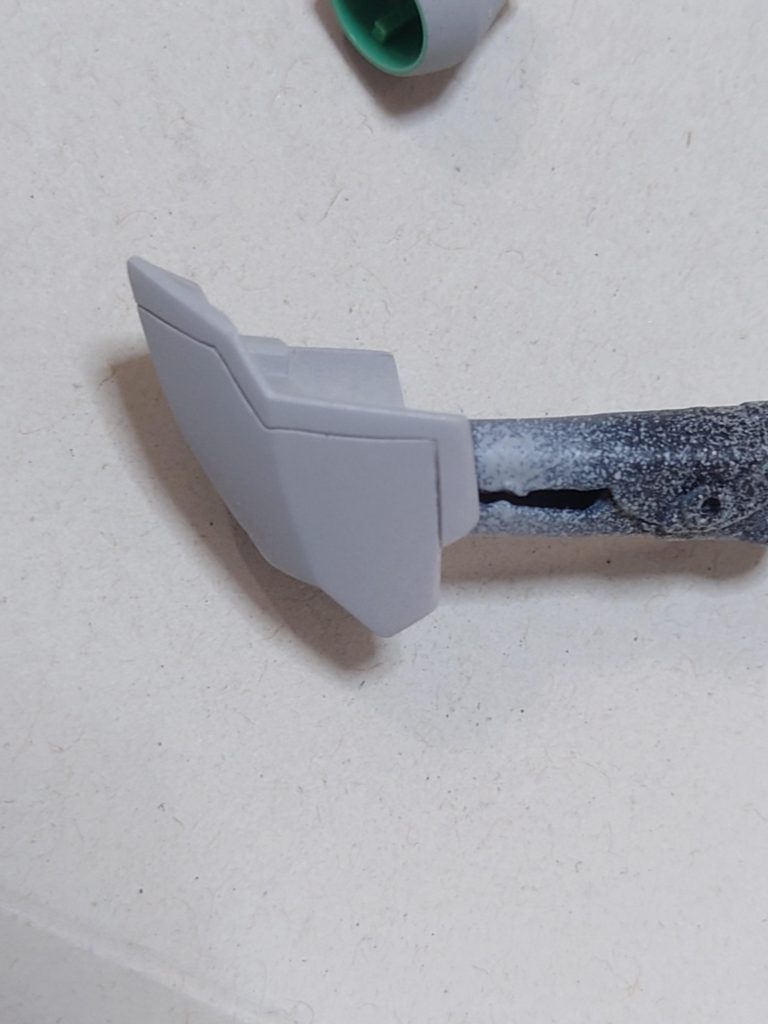 スジ彫り箇所。まだまだ練習必要。