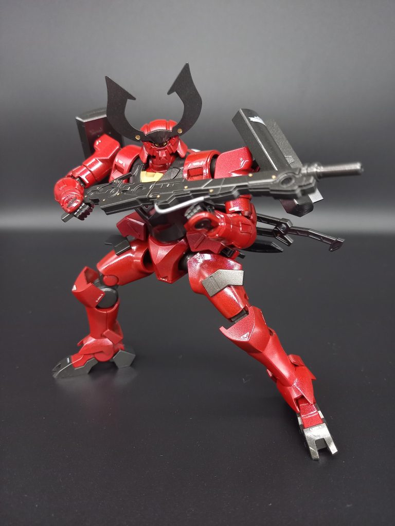 サキガケが武者のようなデザインだったので、火縄銃型のライフルを装備させました❗こちらは30MMシリーズのカスタマイズウェポンズ (戦国兵装)です✨なかなか手に入らず、サキガケを作り始めてから手に入れるまで約2年掛かりました😅完成出来なかったのは、このライフル待ちでした😆💦