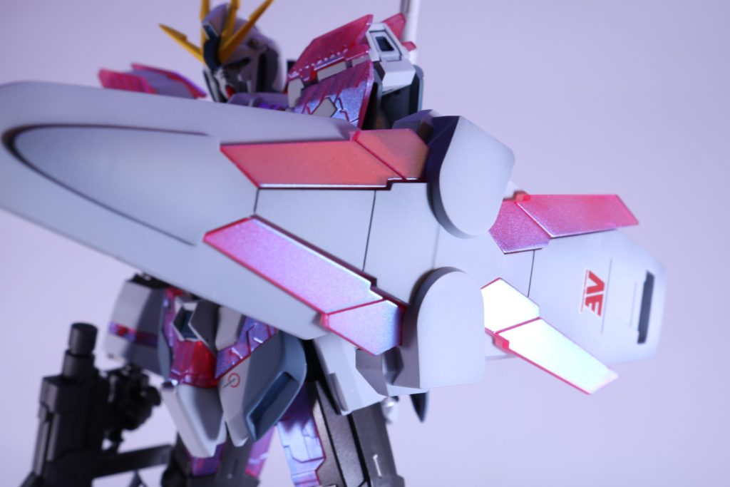 黒下地で若干グラデーションっぽくもしてます。仕上げに水性プレミアムトップコートを吹くなど、いろいろ試してみました。試験機だからいろいろ試したっていいよね！ということで、また次回。