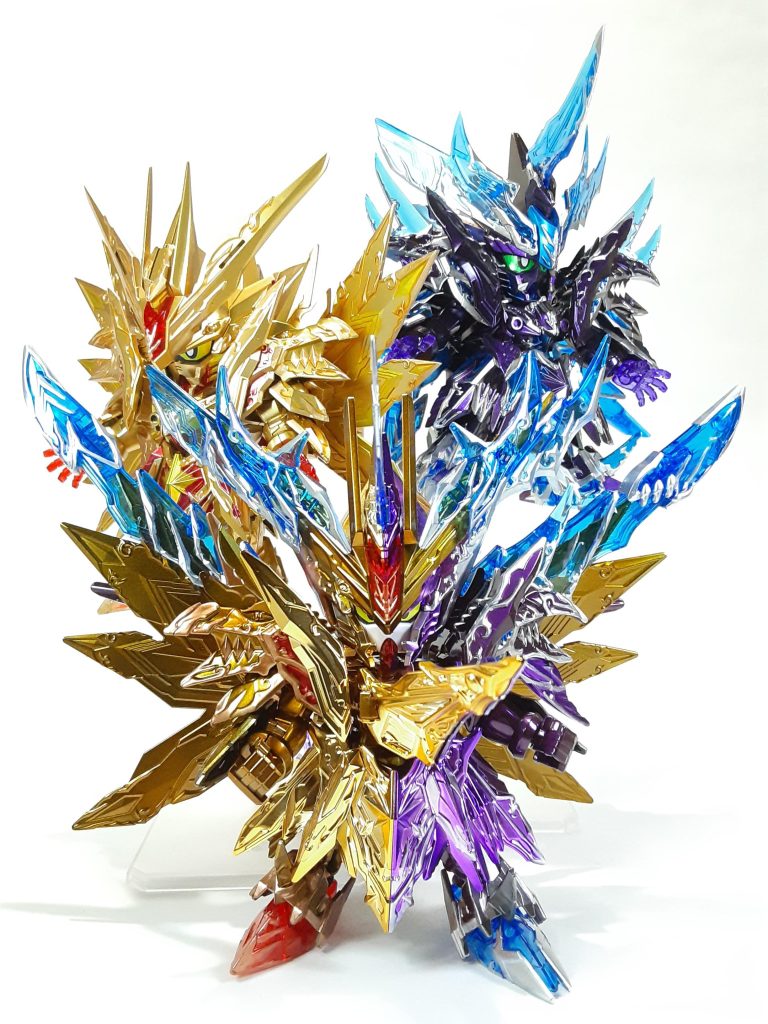 光も闇もかなわぬ力現出せし時、全力で交わりそれを穿たん。