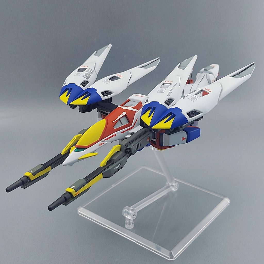 ネオバード形態への変形はキットのままとしています