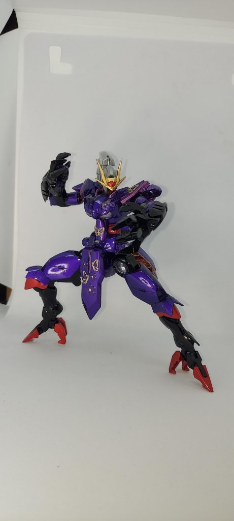 武器１：近接格闘特化シャドークロー