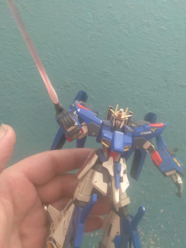 I used a part from an ibo option set and attached it to the arm to function as a beam gun/beam saber 