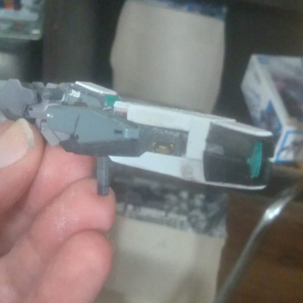 Using the veetwo beam bazooka along with the front of one of Seravee's GN cannons, I made a new custom GN beam bazooka. I've added plastic plate to fill it out some. （1枚目）