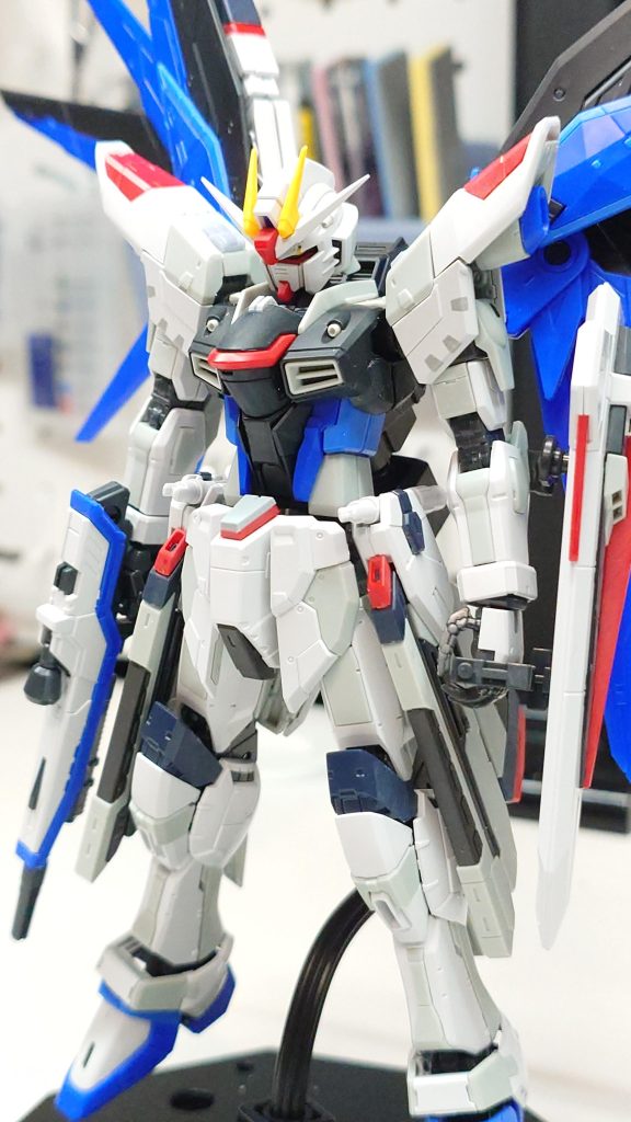 素組み状態でかなり色分けされているのとディテールが細かすぎるのでディテールダウンと塗装時にはなるべくシンプルに塗装しました。