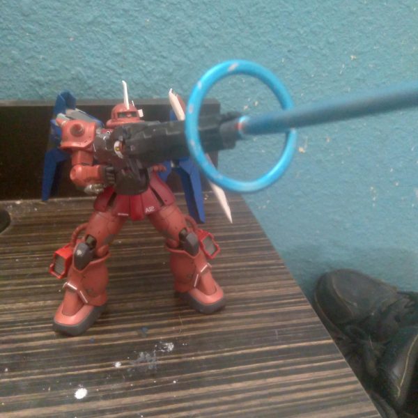 Custom origin Zaku II. I made the commander antenna and the communications module from pla plate. I also installed a backpack connection that allows standard HG backpacks to be used.（2枚目）