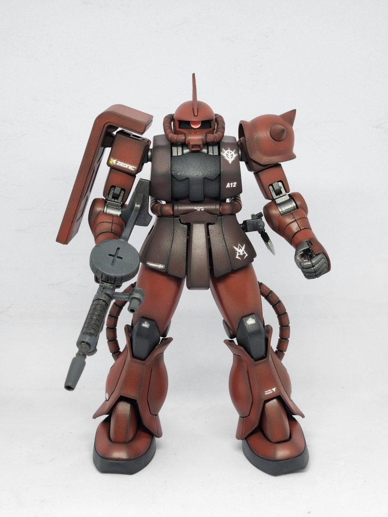 正面。最近、所々デカールを貼ったりしてます。でもこれはセンスが出ますね~💦慣れるまで時間がかかりそうです。