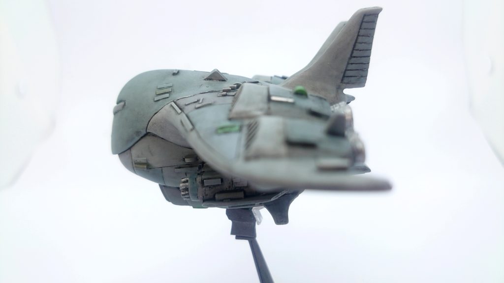 甲板収納時(横から)。