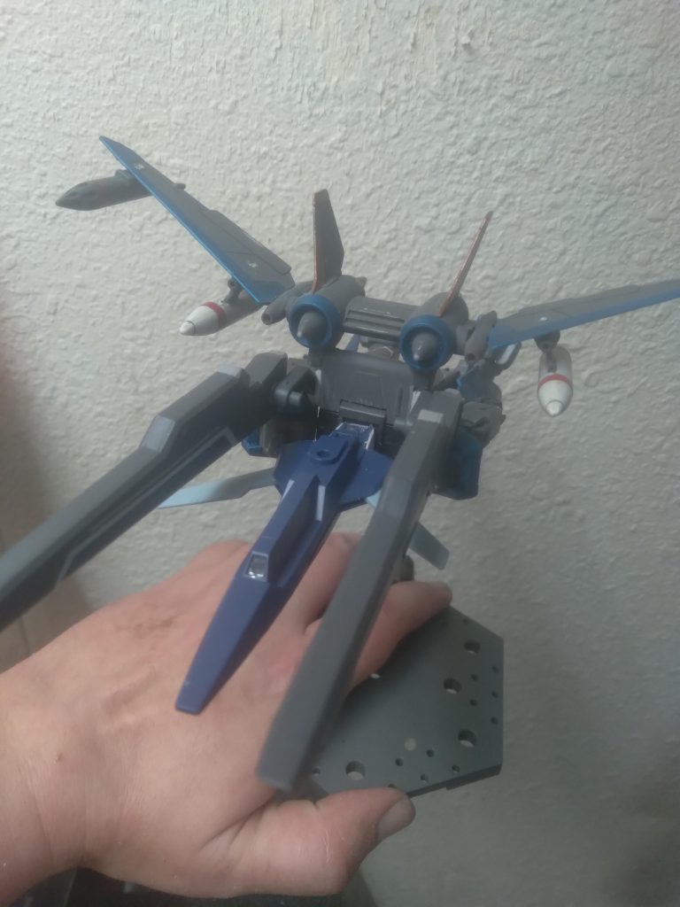 I have always liked mobile suits that have a transformation into some type of fighter.