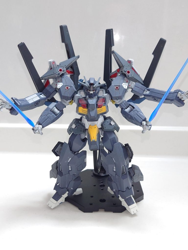 ノレアの意識に触れ、「生きていいんだ」って言ってくれた事に感謝されて正気を取り戻しエオローは機能を停止した。なんてパラレル設定です😅