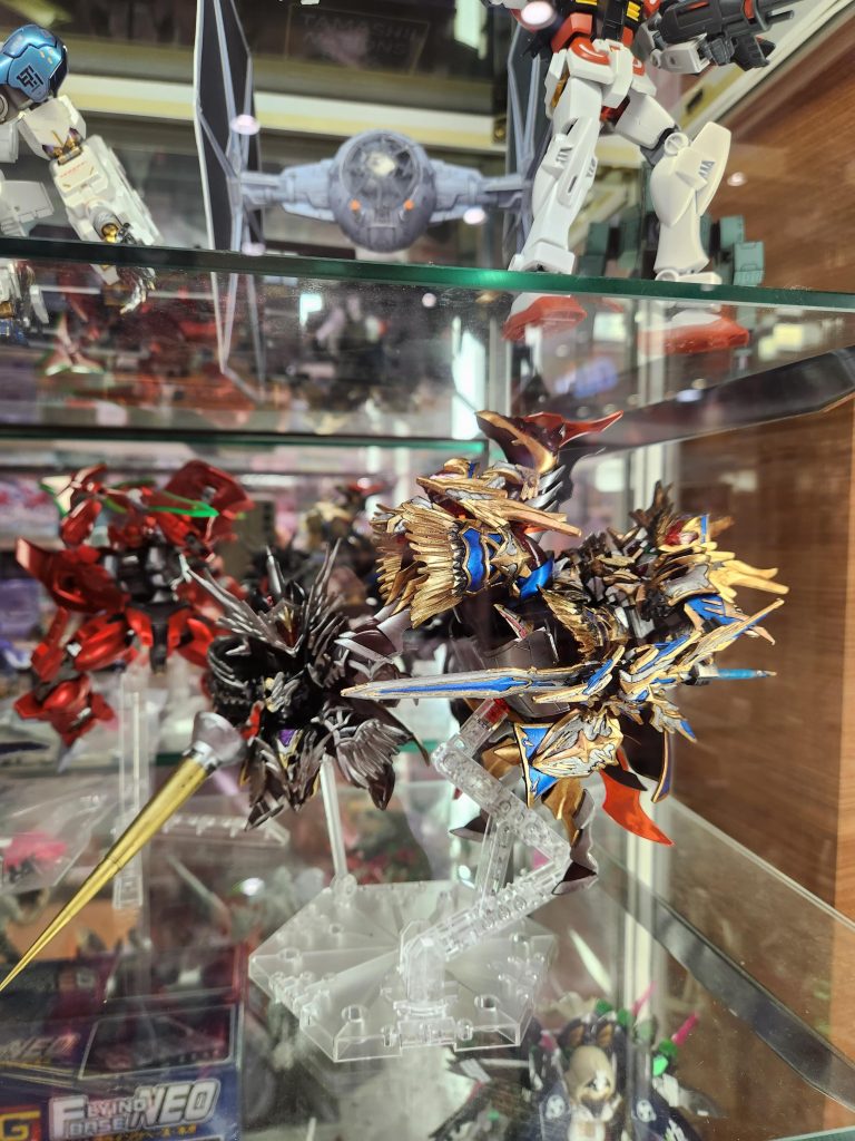 なんと愛媛県今治にあるイオンモール新都市ホビー玩具店ホビーゾーンさんのショ―ケースに飾っていただく事が出来ました。初心者の筆塗りにも関わらず置かせていただけて幸せいっぱいでした。仕上げにしなければいけない?(。・ω・。)トップコートは失敗しそうな恐怖感から出来ていません😢🌊