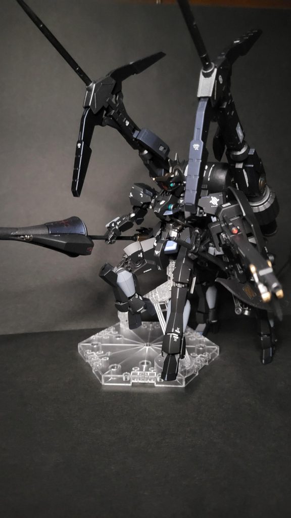 鉄血の世界で生計を立てる傭兵「ブラックグレイズ・サジタリウス」–7枚目/制作者:ぷーやさん