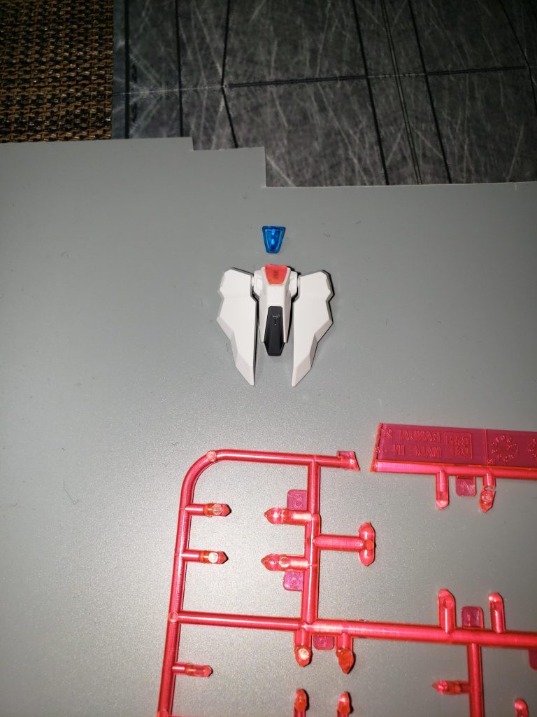 この部分はビルダーの様に振る舞ってランナー&タグから削り出して作成しましま 誉めるなょ照れちまうぢゃないか…