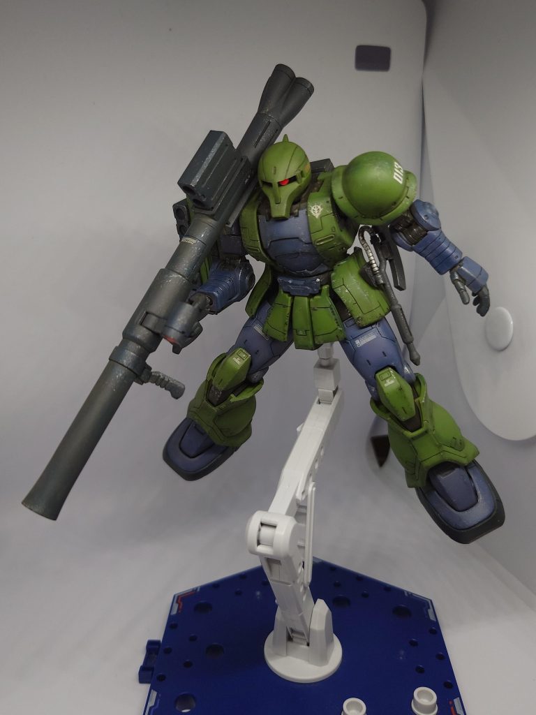 飛んでるような姿が様になります