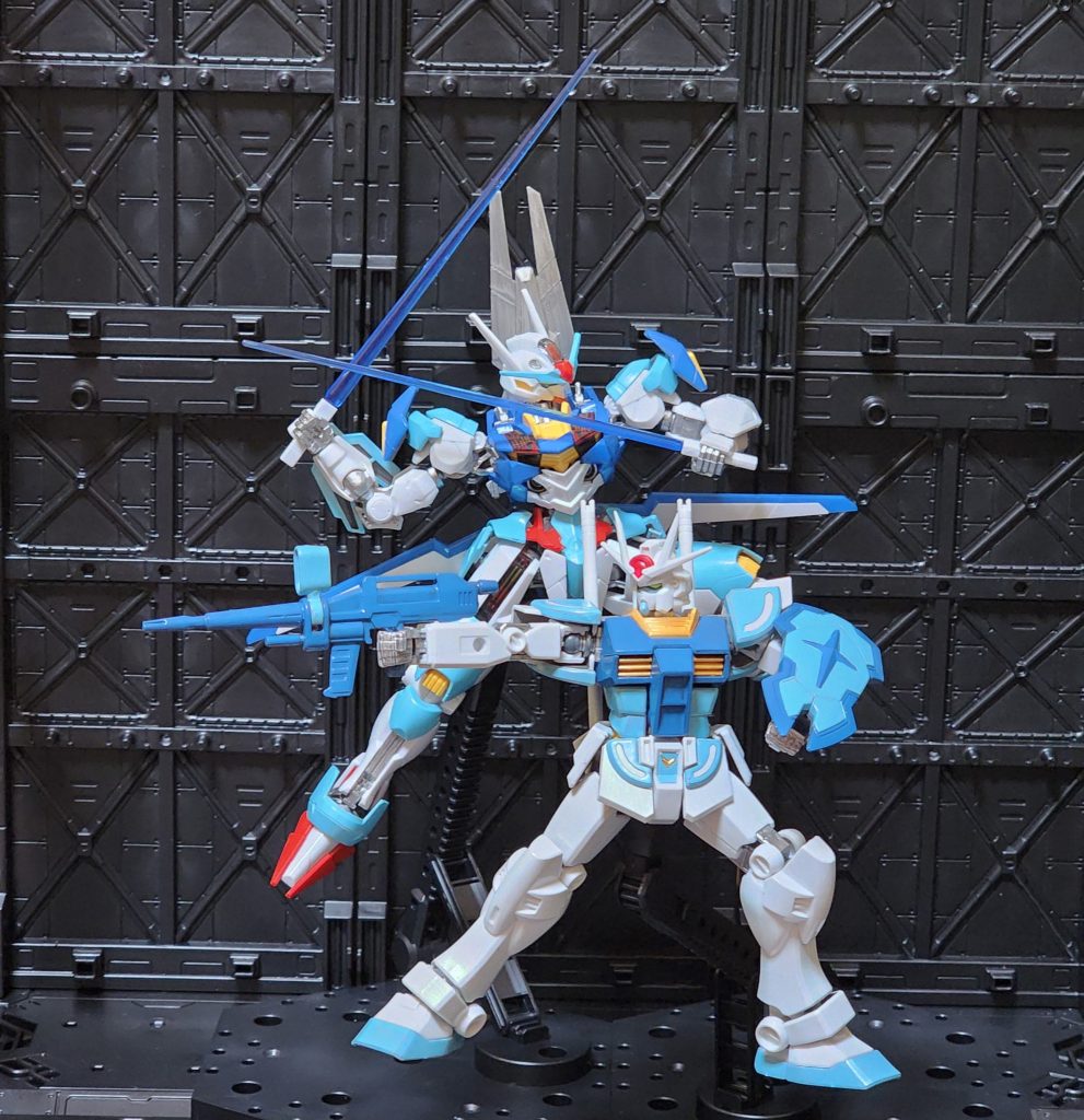 アクションベース４と百均のディスプレイベースを使って共闘をイメージしてのポージング