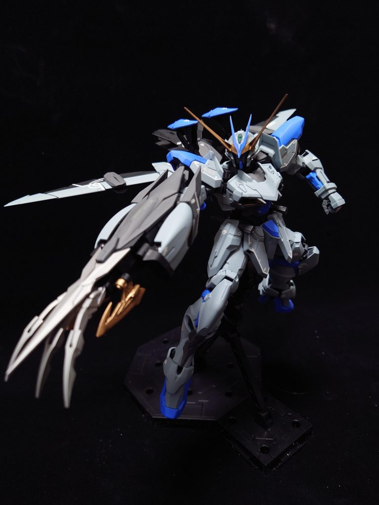 ディバインストライカーも色を合わせて作成。