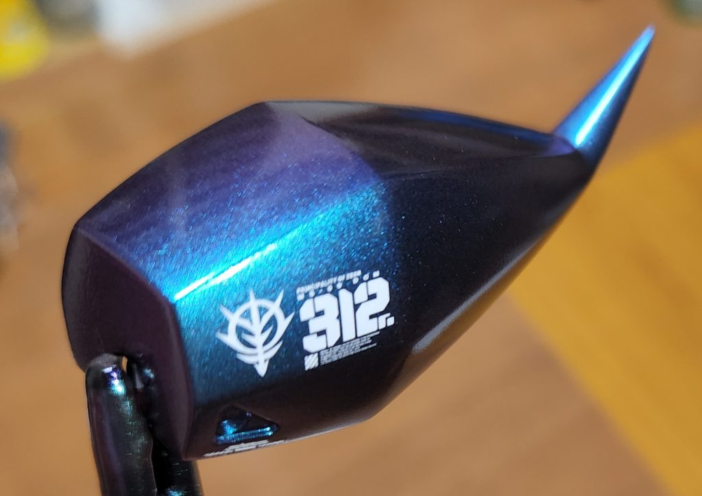 次は⑤を選択。光沢クリアーはガイアカラーEXクリアーを使用。紫と青の変更具合が良い感じになりましたね😊肉眼だと艶々なんですが、写真だと大きめの粒子が乱反射して艶々感がお伝えできない……