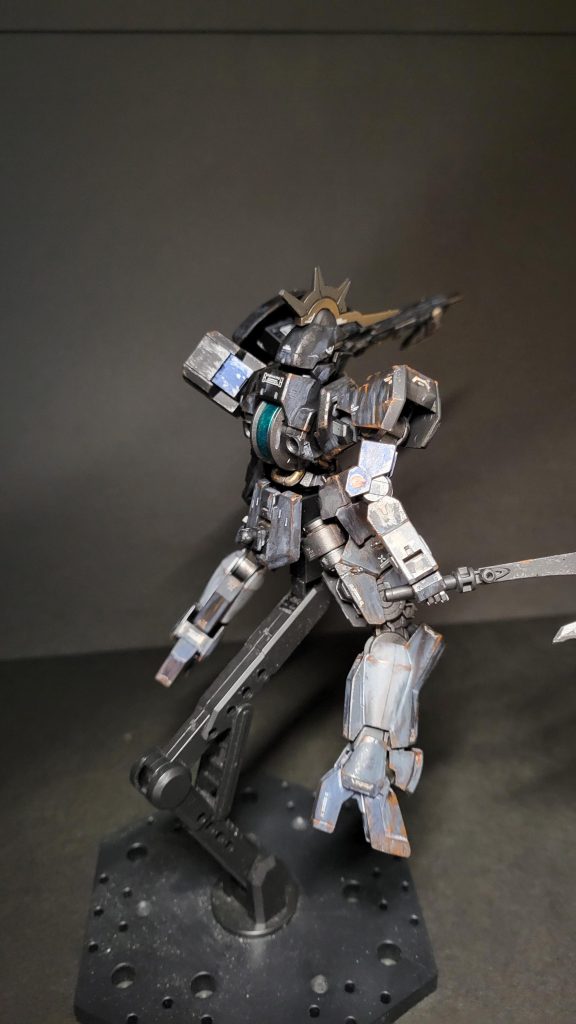 鉄血の世界で生計を立てる傭兵「ブラックグレイズ・サジタリウス」–9枚目/制作者:ぷーやさん