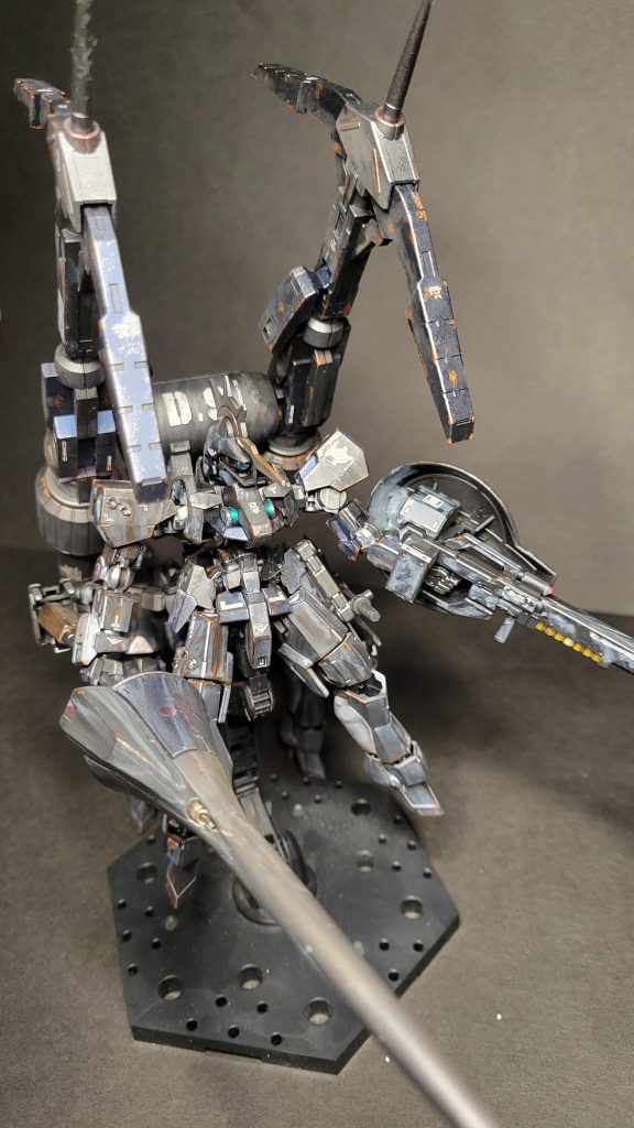 鉄血の世界で生計を立てる傭兵「ブラックグレイズ・サジタリウス」–8枚目/制作者:ぷーやさん