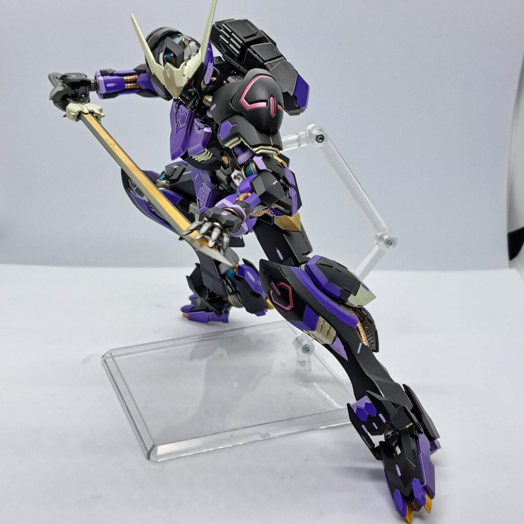 1番お気に入りの『牙突』のポーズ刀を持ったならこのポーズは必ずやってしまう(ﾉ∀`)ﾀﾊｰ