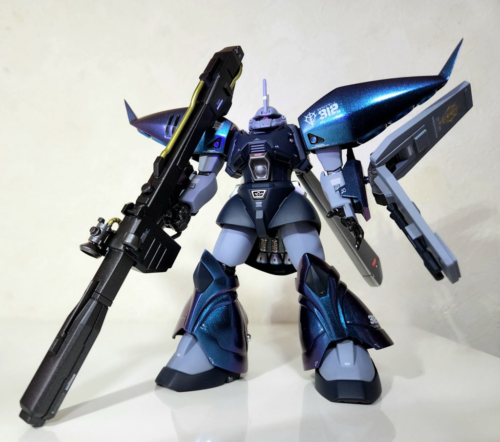 ドム試作実験機のビームバズーカを持たしてみたらめちゃ似合う😊