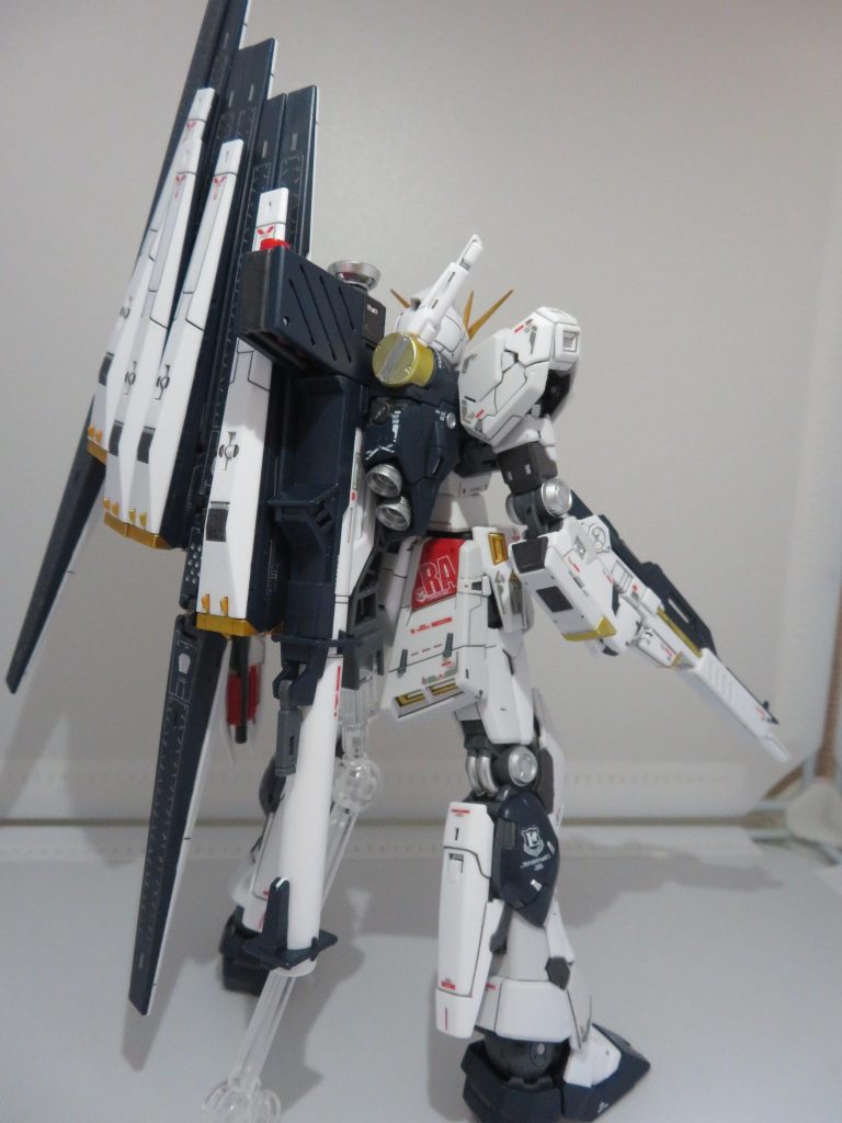 RG νガンダム–3枚目/制作者:らり~