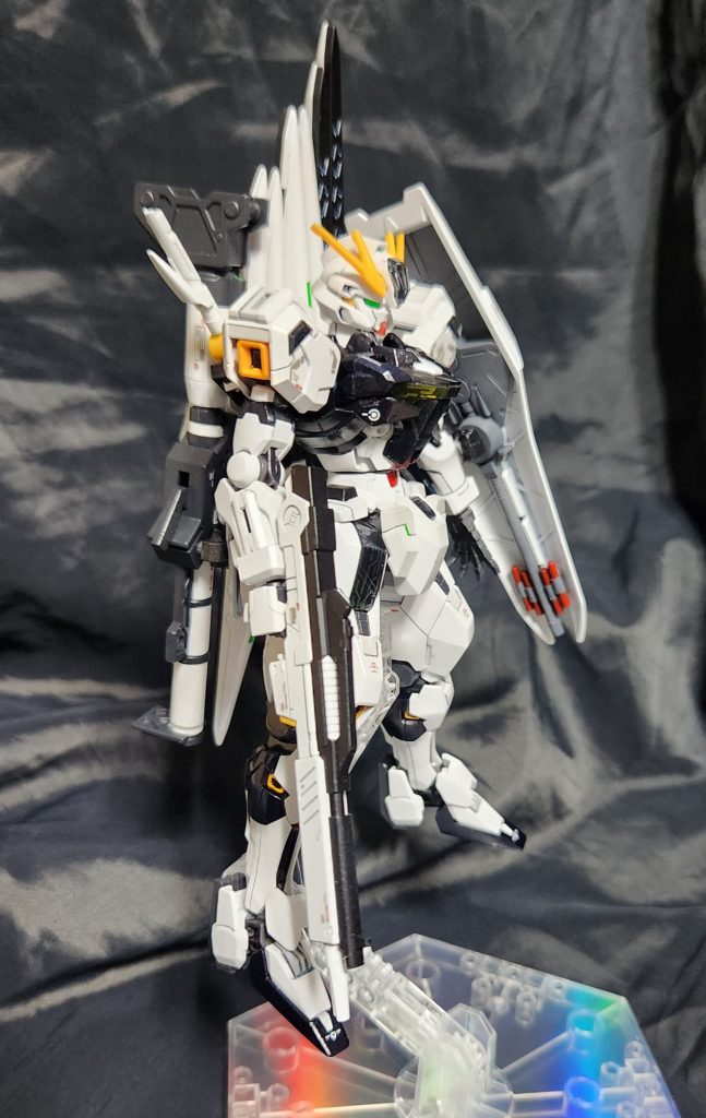 シールドはランナータグで取り付けました。