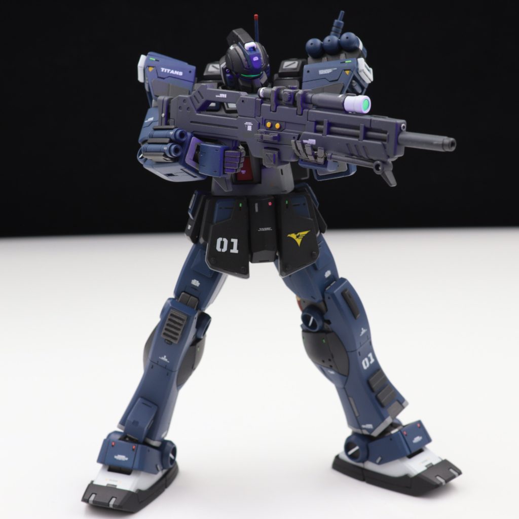 スナイパーライフルは過去のHGキャンペーンのとパワードアームズのを組み合わせてます。バイポッドも付けたのでよりそれっぽくなったのではないかと。(可動しませんが)