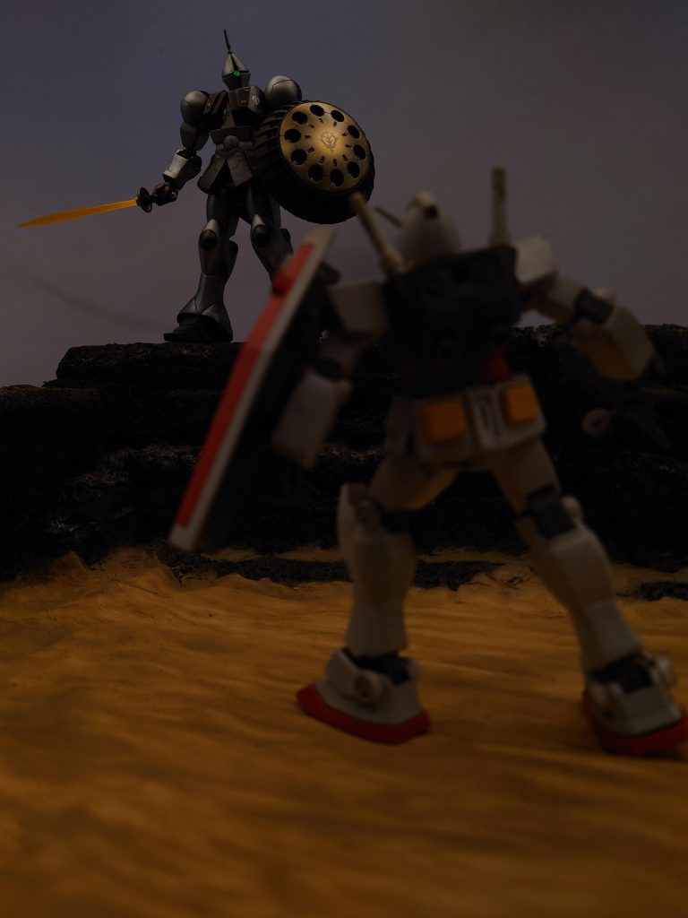 砂漠系のジオラマベースが、テキサスコロニーとしてもいけるのではと撮影。暗めにすると、夕暮れの砂埃っぽくなったような 