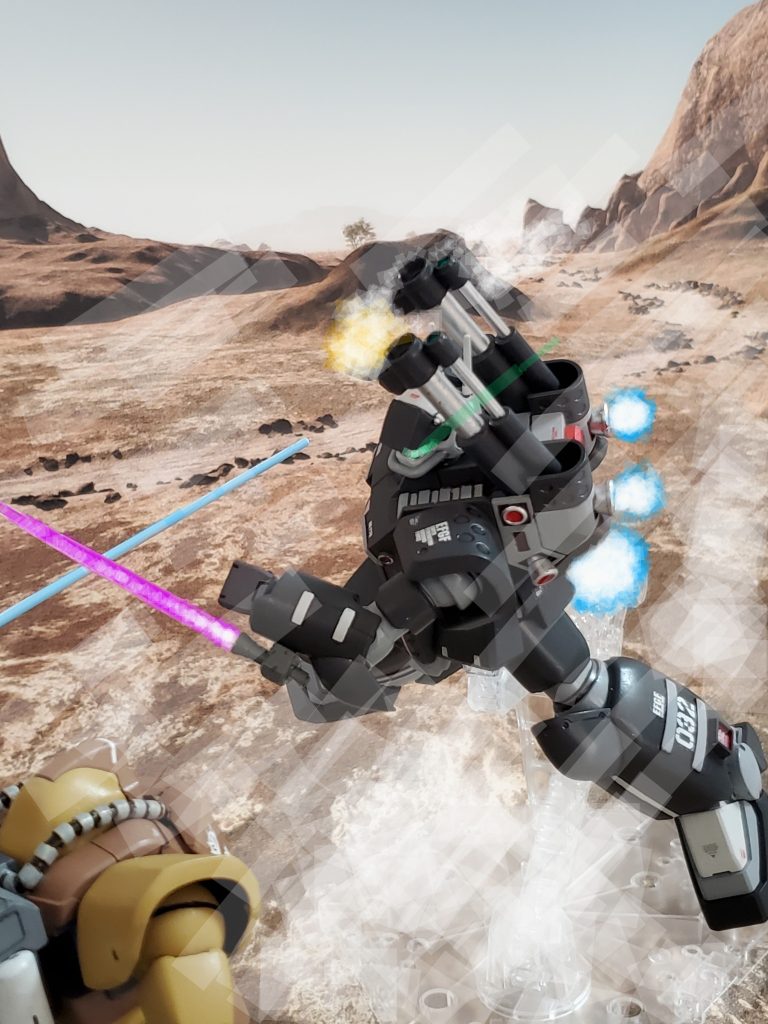 このチャンスを逃す訳にはいかない😎✨今度はウォルフ中尉のガンキャノンが間合い詰める🎵黒い死神🏴☠️がサンダーキャット⚡を追い込む~🤩✨