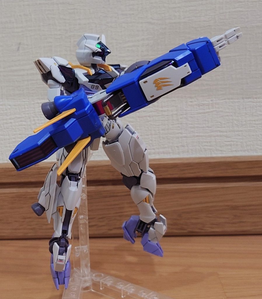 HG ガンダムルブリスジウ–3枚目/制作者：隠れ蓑