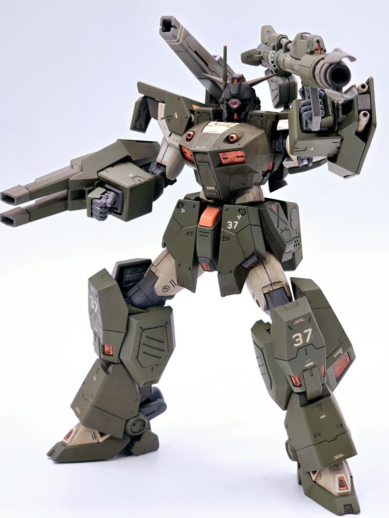 MGガンダムF91のビームランチャーを拝借しました。