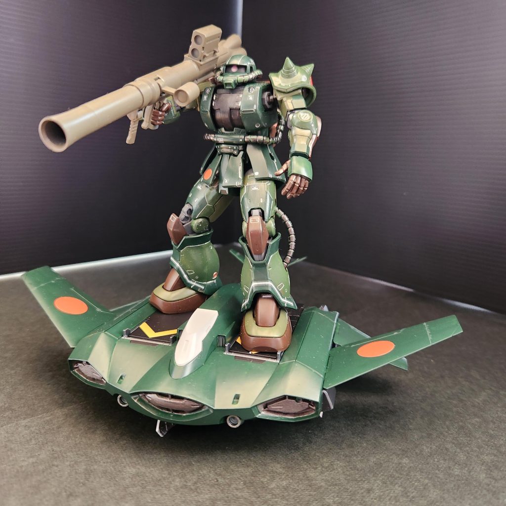 機動歩兵が乗ります。