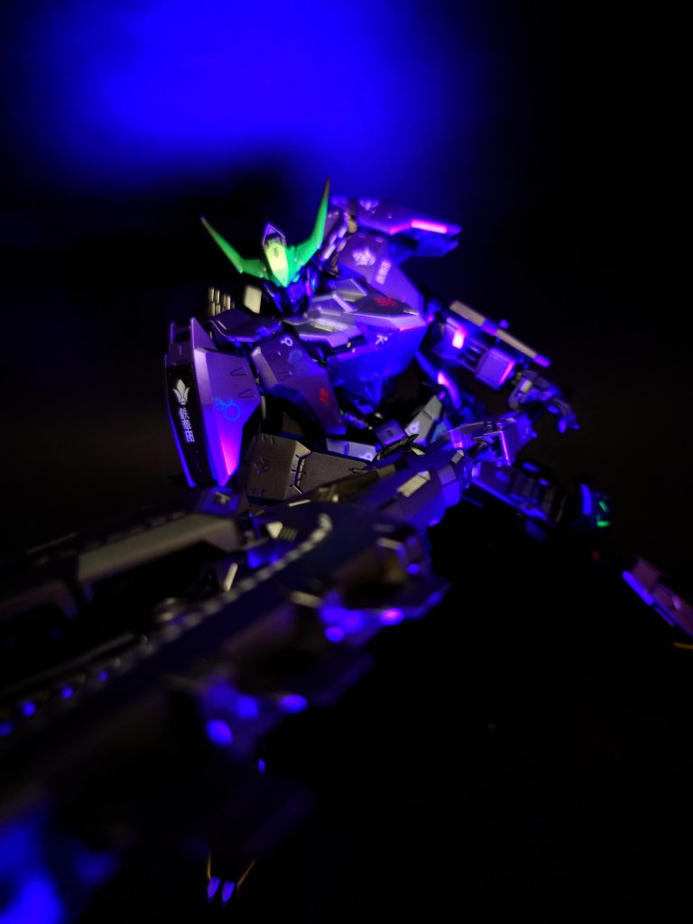 MG ガンダムバルバトス(第6形態)夜間戦闘仕様–8枚目/制作者:鈴木 克海