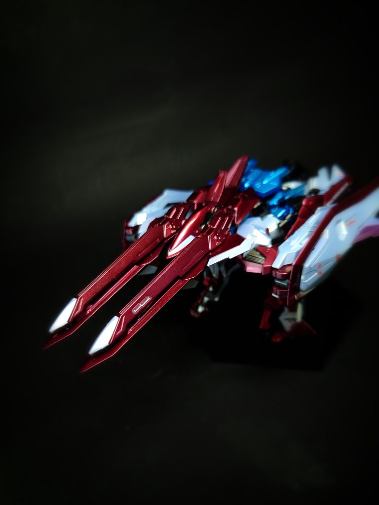 特殊機能 G-UNIT機体各部に設けられた電磁駆動式ボルトジョイント「リニアロック・ボルト」により装備の換装が可能。PXシステム機体速度を大幅に強化するシステム。ただし、機体とパイロットに大幅な負荷がかかる。変形高速飛行モードへの簡易変形が可能。