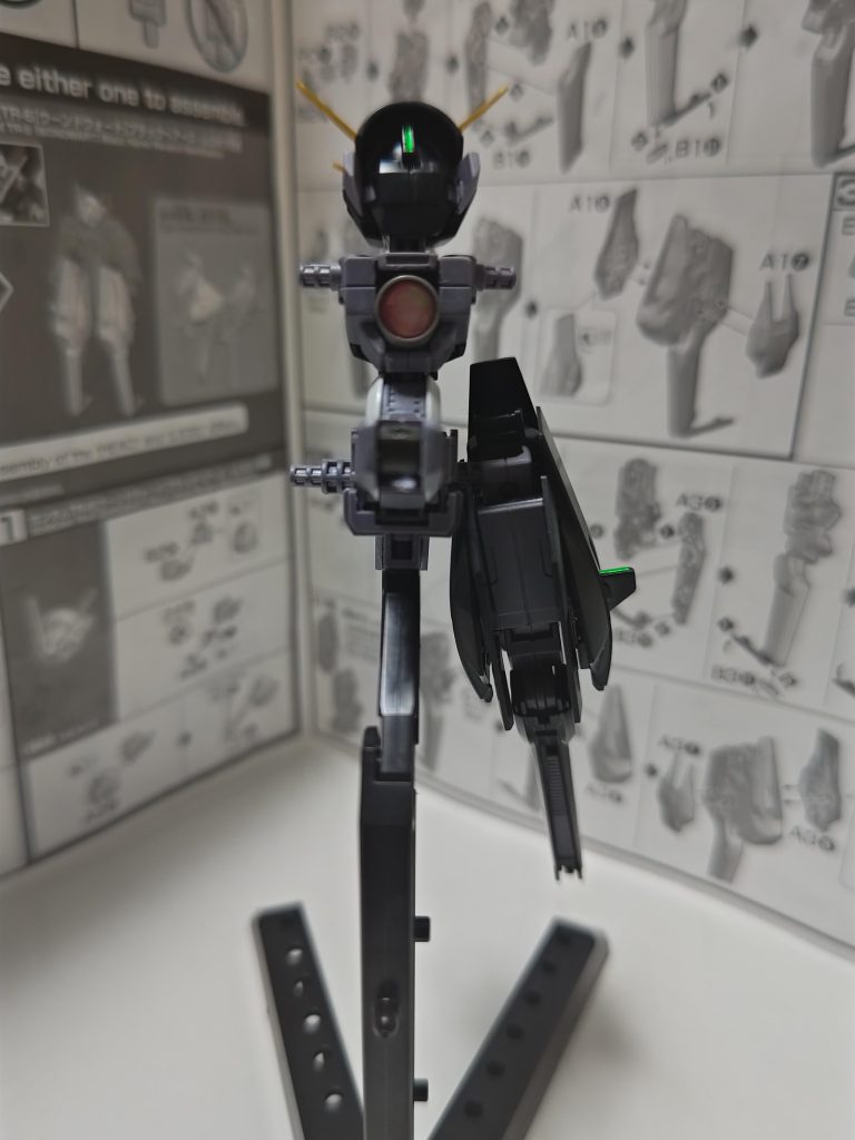 でっぱり？ ？が背中にあり、邪魔だったので切断ドライブ風なものに置き換えました。