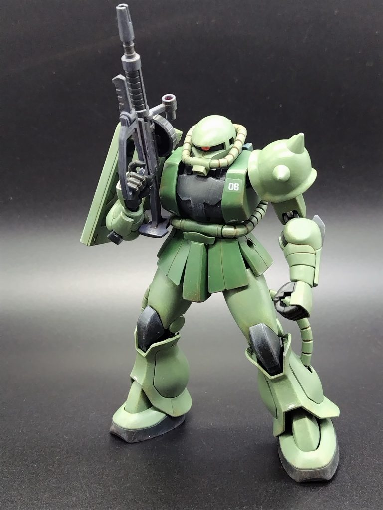 ガワラ曲げ　出来ます。軟質スカートパーツを使えば立膝もできるし可動域も概ね満足できるのですが進化についていけない感がありました。