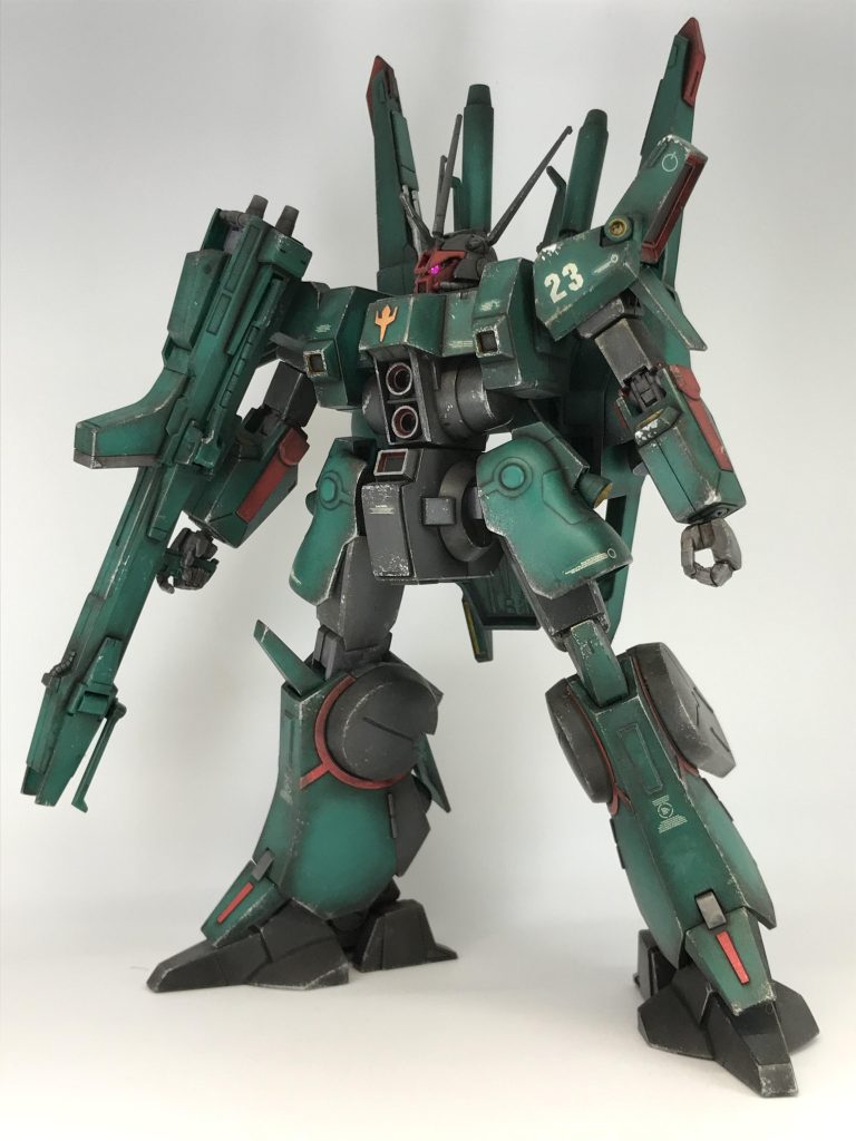 この写真からは、GUNSTA始めた1年前にアップしようとして写真だけ撮って忘れてた、手直し前の状態になります照明もまともに用意してない頃の写真なので、全体的に暗いですね…