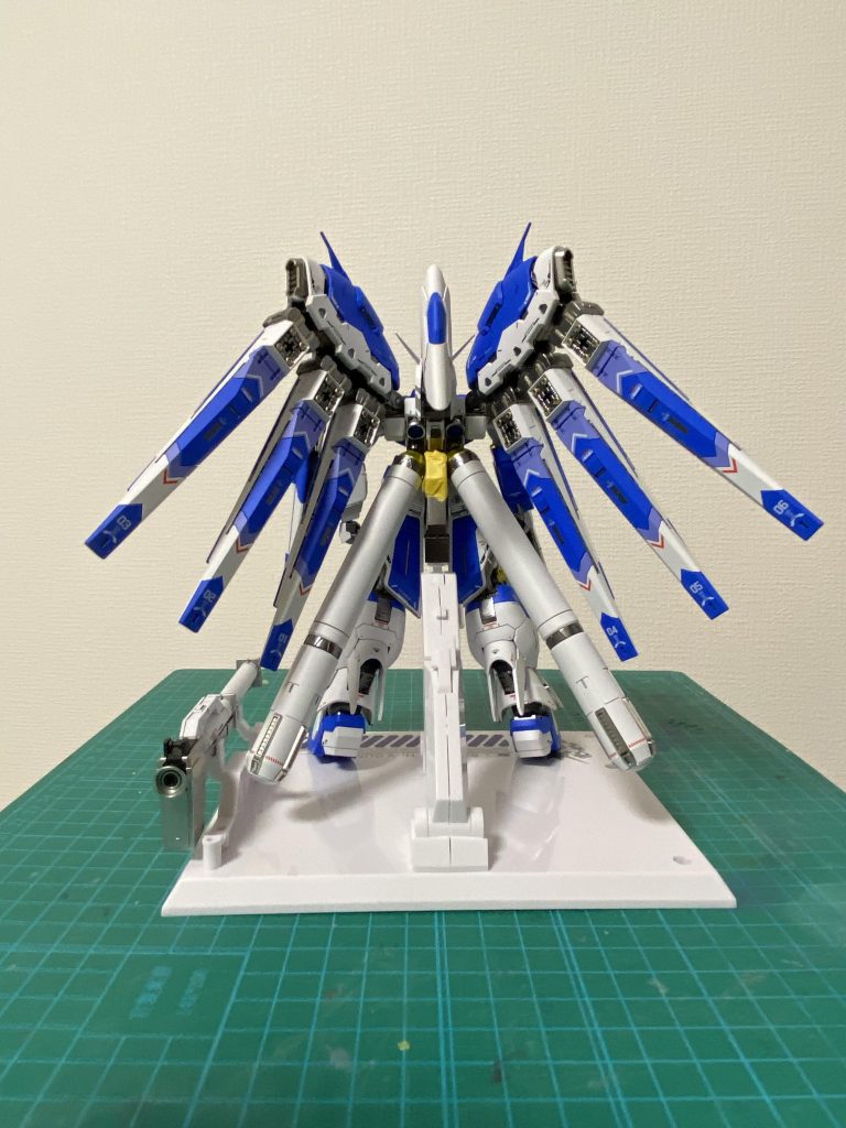 ＲＧ　Hi-νガンダム–4枚目/制作者：kamatomo