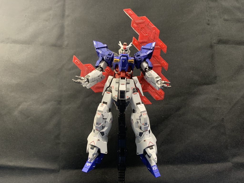 下半身の情報量を増やすためにデカールは多めに色分けも追加パッケージポーズ