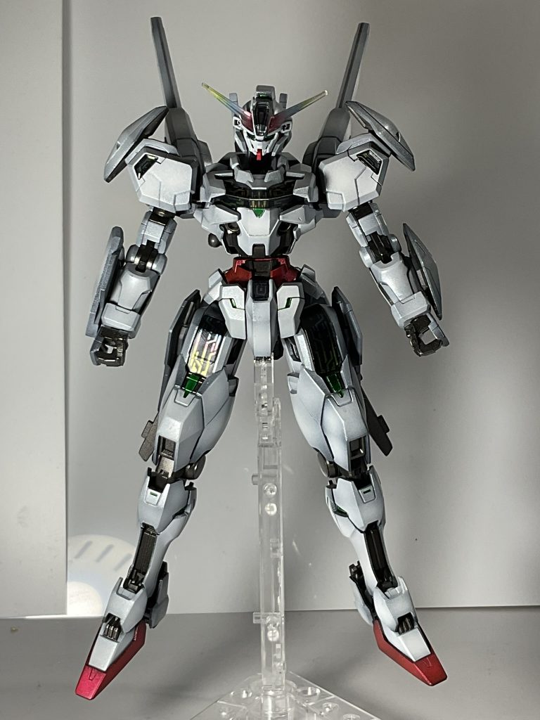 無改造ですが、足の付け根を反転して、取り付け位置を下げてます実物は程よくラメっているんですが、写真だと微妙ですね・・・写真、難しい