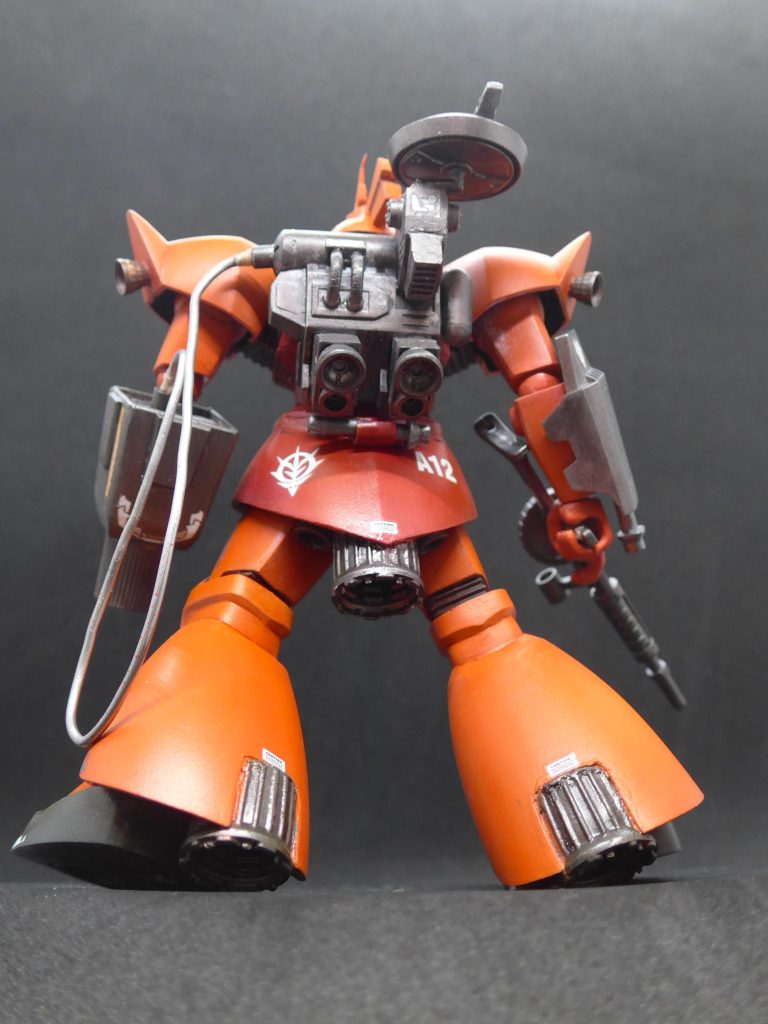 お尻と足のバーニアはパウチタイプのゼリーのキャップを使いました。どうでしょう?「足なんて飾り」などと言っていたのはいったい誰ですか?シャア大佐も納得していた? そんな訳ないでしょう。ジオン軍のエースパイロットである彼ならばAMBACを理論的にも経験的にも理解しているに決まっています。ジオン最強MSであるゲルググの進化版で最終決戦に臨んでいればきっと圧勝していたに違いありません。ジオングに搭乗したのは、キシリアの命令に背くことは得策ではないと思っただけです(ほんまかいな)。最後に、Type-RのはRepairedからです。ご覧いただいた方々、ありがとうございました。