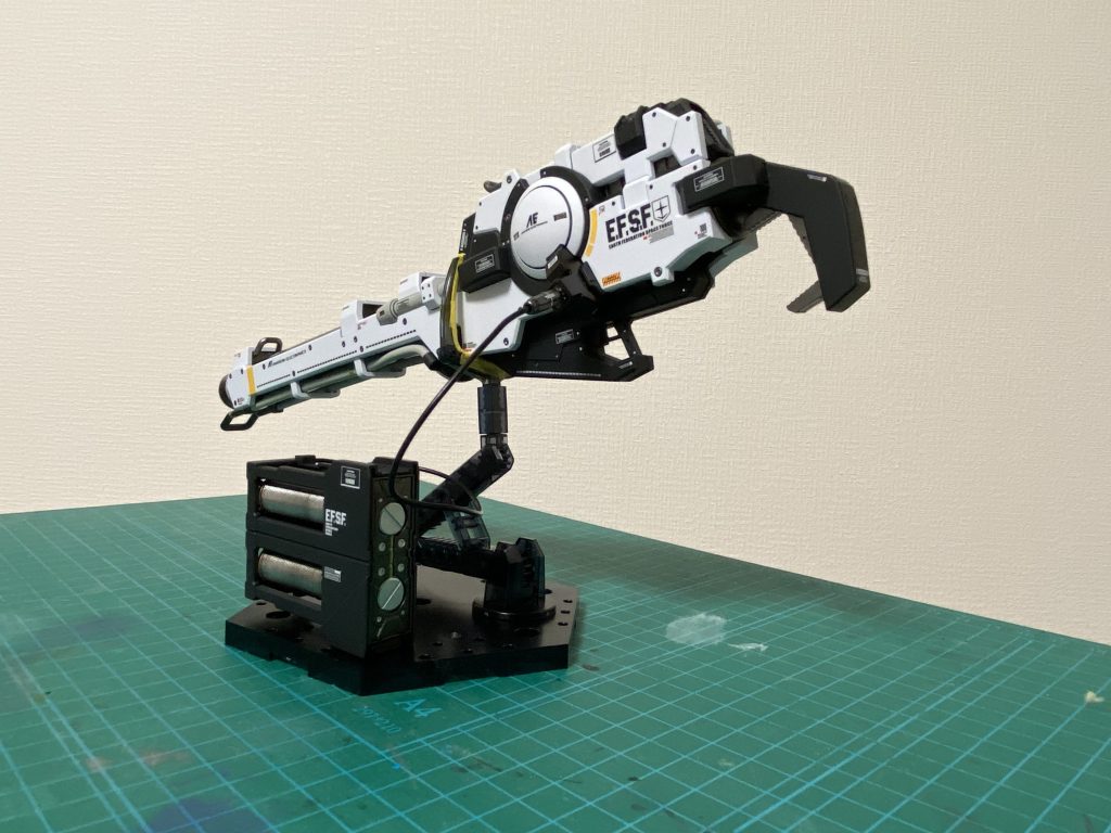 ＲＧ　Hi-νガンダム専用ハイパー・メガ・バズーカ・ランチャー–3枚目/制作者：kamatomo