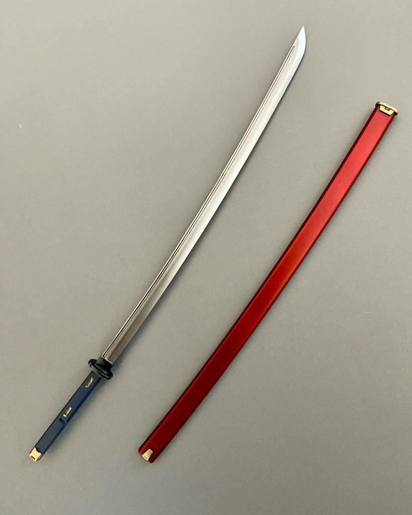 オマケの日本刀。刀身と鞘はコトブキヤのウェポンユニットから。柄は境界戦機ウェポンセットから。カラーリングは、劇中でギンガナムが所持していた日本刀に準じてみました。