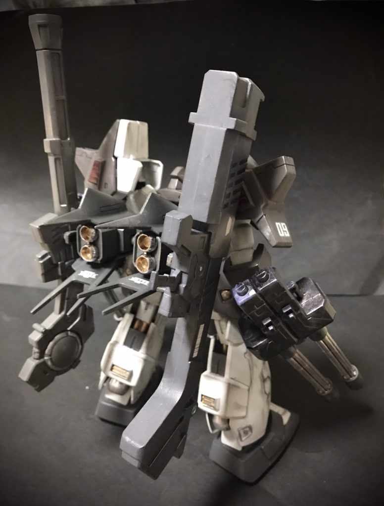 とにかくごつくて強そうな量産機(*´▽｀)ﾉﾉ現在このシリーズのデスサイズヘルも制作中です最後まで見ていただきありがとうございました🙏