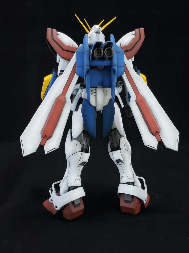 背面。フォルムで魅せる作品が目標でもありますので、スジボリやディティールの追加はあまりしていません。