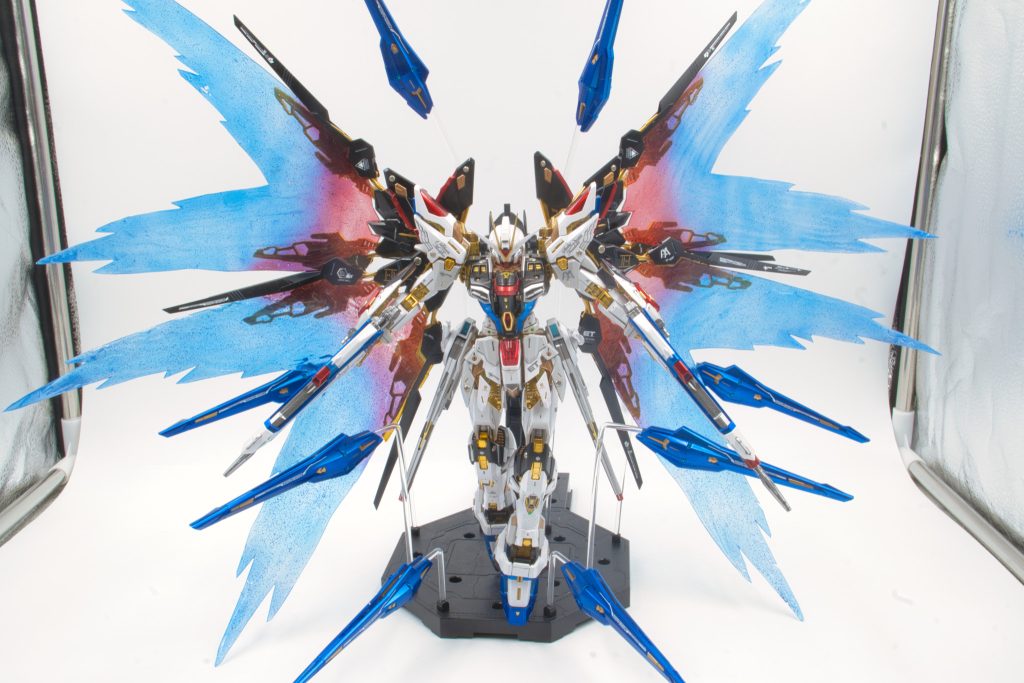 デカすぎて撮影ボックス内の画角に収まりませんw