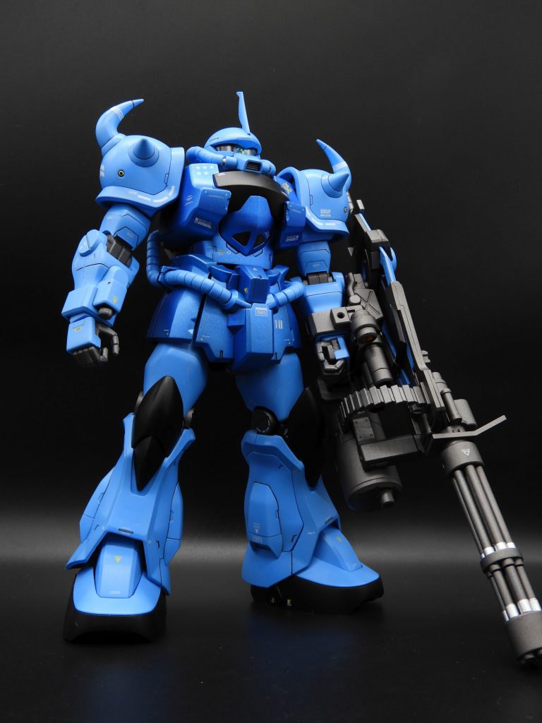 濃いブルーはメタリックにしています。